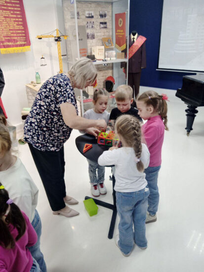 Воспитанники группы «Земляничка» Детского сада «Василёк»