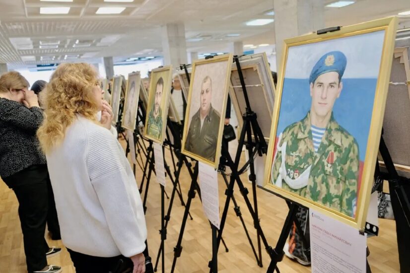 Выставка портретов «В сердце и памяти» на площадке «Сила в правде» Самарской областной универсальной научной библиотеки.