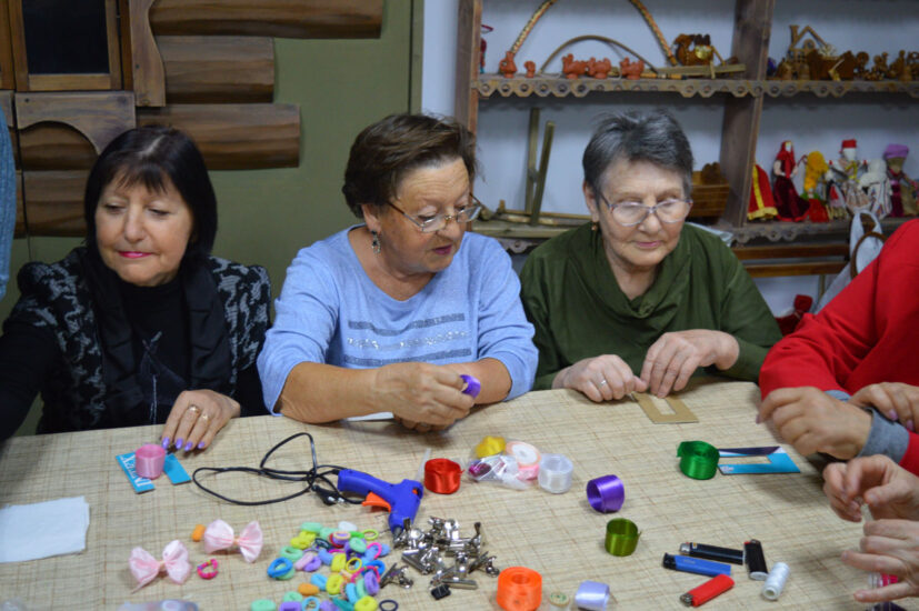 Мастер-класс ко Дню пожилого человека